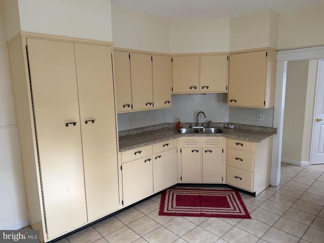 21 MICHIGAN AVE, Trenton, NJ 08638