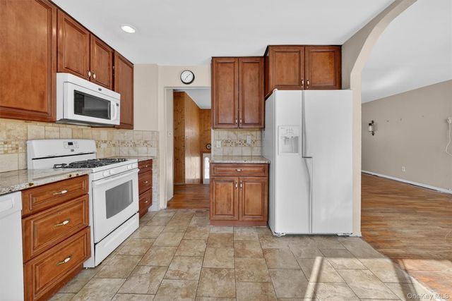 1 Mace Drive, Valley Cottage, NY 10989