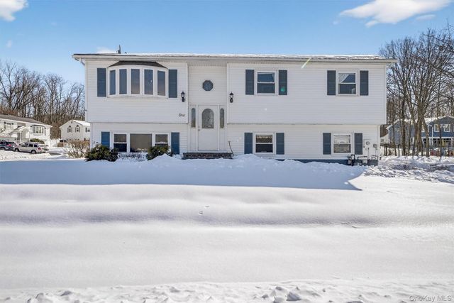 1 Mace Drive, Valley Cottage, NY 10989