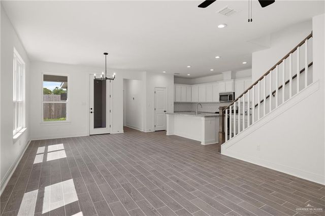 1404 Zurich Avenue, Mcallen, TX 78504