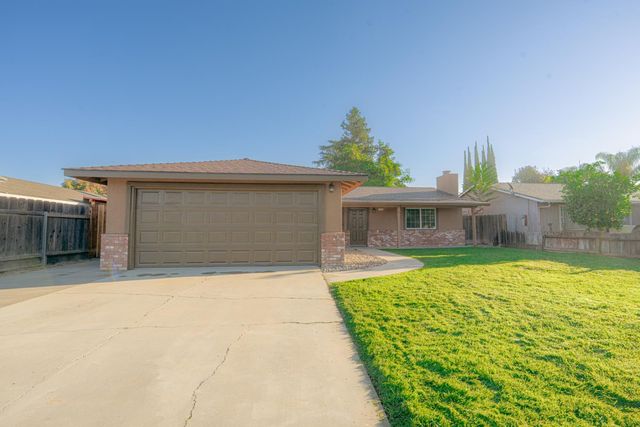 1070 5th St, Turlock, CA 95380