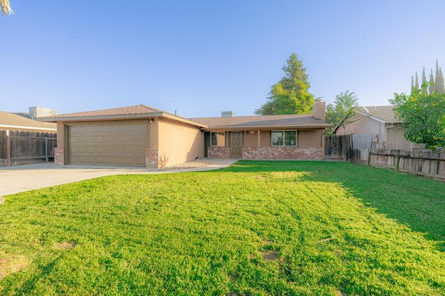 1070 5th St, Turlock, CA 95380