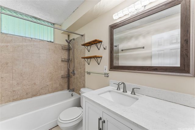 95-2043 Waikalani Place A205, Mililani, HI 96789