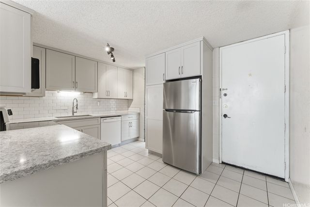 95-2043 Waikalani Place A205, Mililani, HI 96789