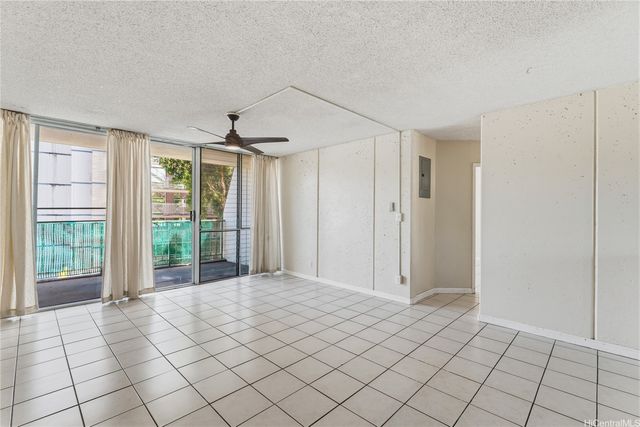 95-2043 Waikalani Place A205, Mililani, HI 96789