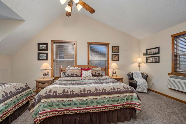 35 Willow Oak Lane, Branson, MO 65616