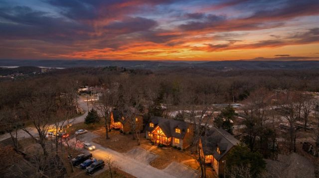 35 Willow Oak Lane, Branson, MO 65616