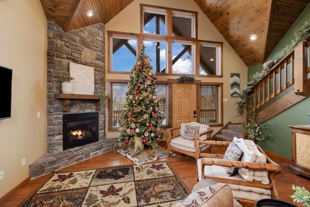 35 Willow Oak Lane, Branson, MO 65616