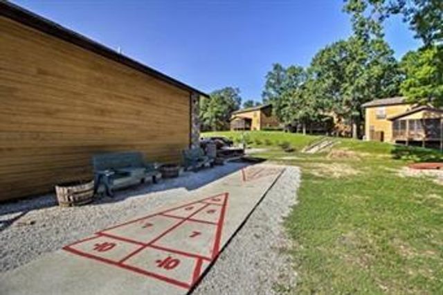 35 Willow Oak Lane, Branson, MO 65616