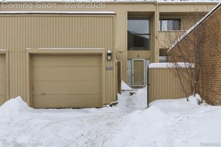 7440 Azalea Court, West Bloomfield Charter Township, MI 48322