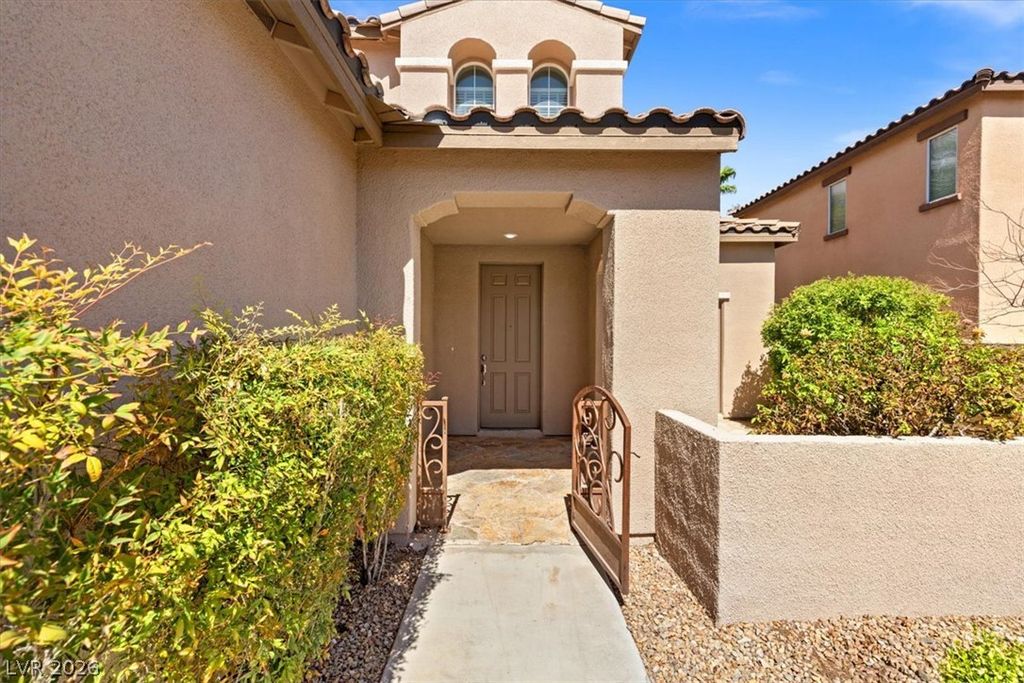 12204 Capilla Real Avenue, Las Vegas, NV 89138 — photo 3