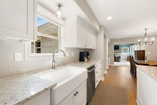 6718 Lakeview Avenue, Richfield, MN 55423