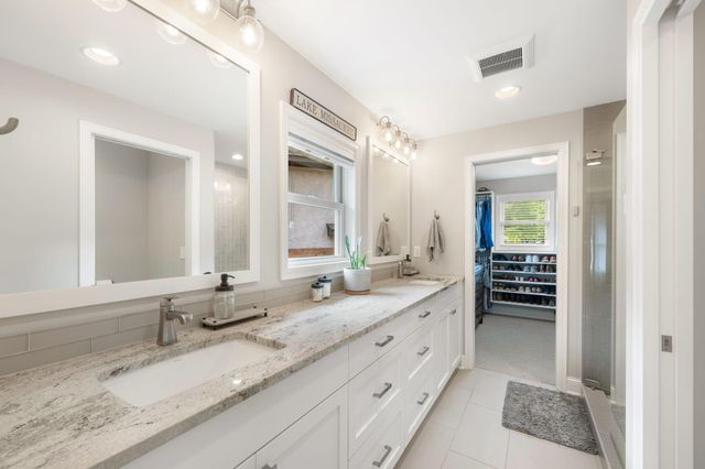 6718 Lakeview Avenue, Richfield, MN 55423