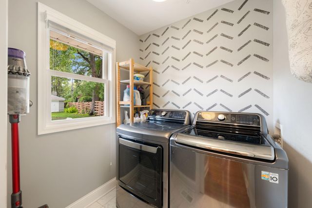 6718 Lakeview Avenue, Richfield, MN 55423