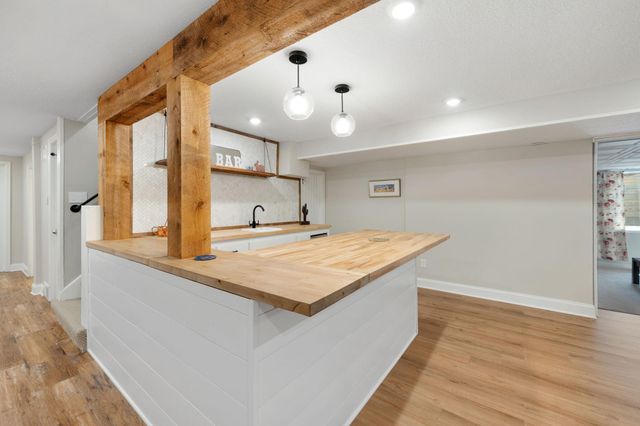 6718 Lakeview Avenue, Richfield, MN 55423