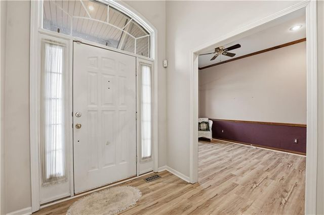 6124 N Elmwood Court, Kansas City, MO 64119