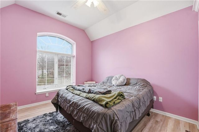 6124 N Elmwood Court, Kansas City, MO 64119