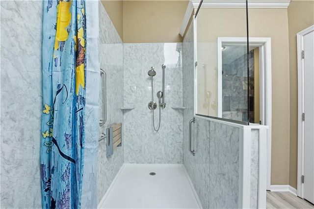 6124 N Elmwood Court, Kansas City, MO 64119