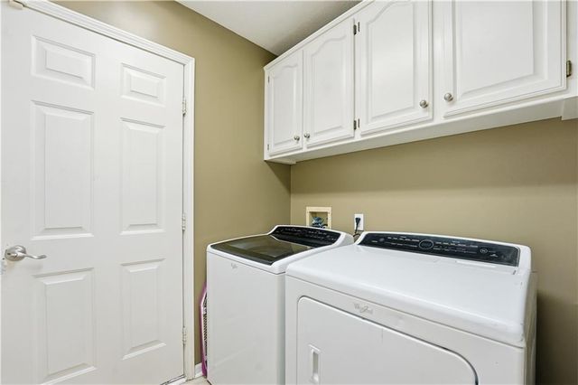 6124 N Elmwood Court, Kansas City, MO 64119