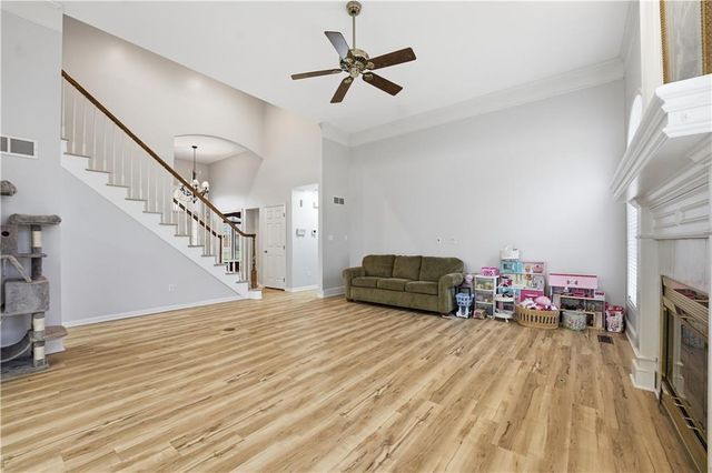 6124 N Elmwood Court, Kansas City, MO 64119