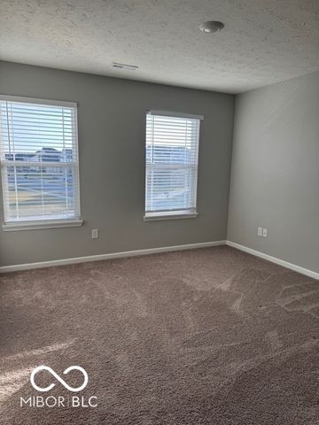 750 Milbrodt Drive, Whiteland, IN 46184