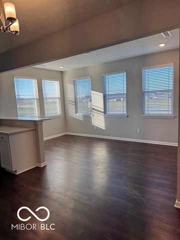 750 Milbrodt Drive, Whiteland, IN 46184