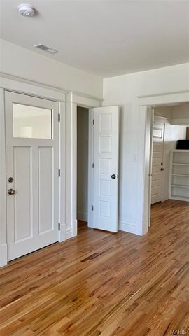 4102 McRee Avenue, St Louis, MO 63110