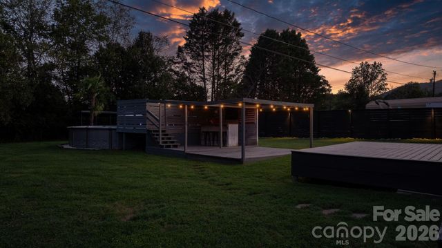 5795 Valley Field Road, Hickory, NC 28602