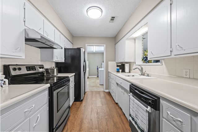 1405 Dyer Street, Springdale, AR 72762