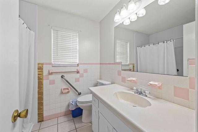 1405 Dyer Street, Springdale, AR 72762