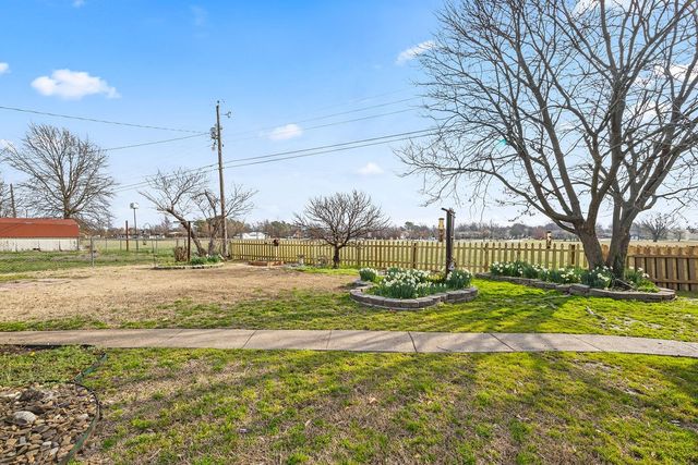 1405 Dyer Street, Springdale, AR 72762