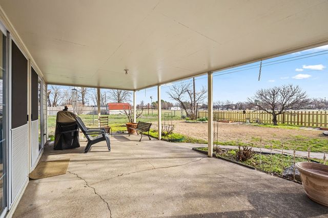 1405 Dyer Street, Springdale, AR 72762