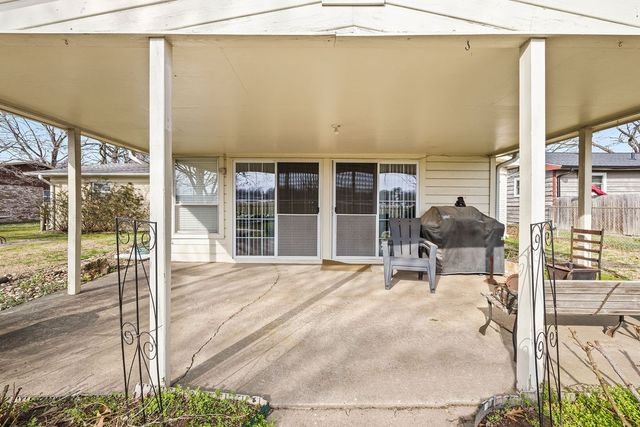 1405 Dyer Street, Springdale, AR 72762