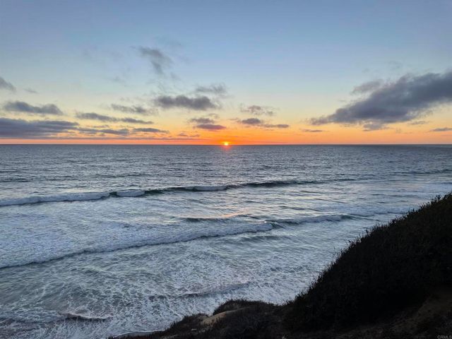 2295 Lindsay Drive, Carlsbad, CA 92008
