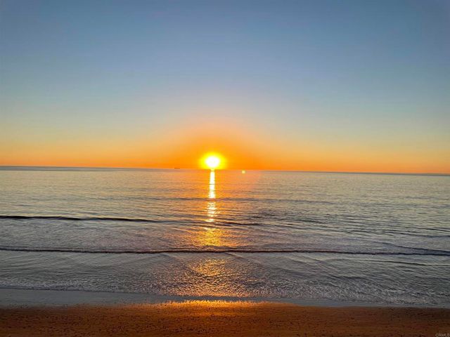 2295 Lindsay Drive, Carlsbad, CA 92008