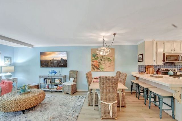 1517 Wood Ave, St Simons Island, GA 31522