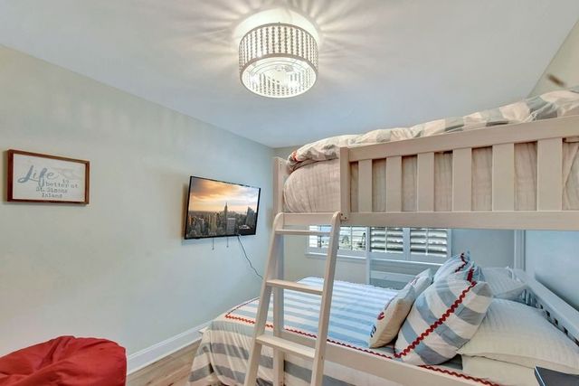 1517 Wood Ave, St Simons Island, GA 31522