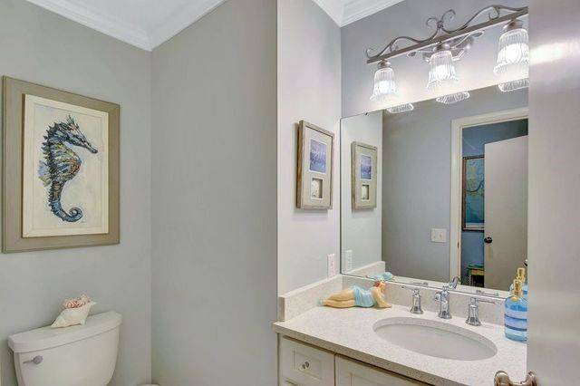 1517 Wood Ave, St Simons Island, GA 31522