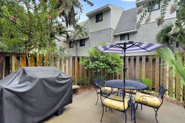 1517 Wood Ave, St Simons Island, GA 31522