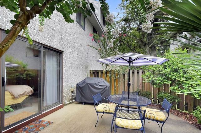 1517 Wood Ave, St Simons Island, GA 31522