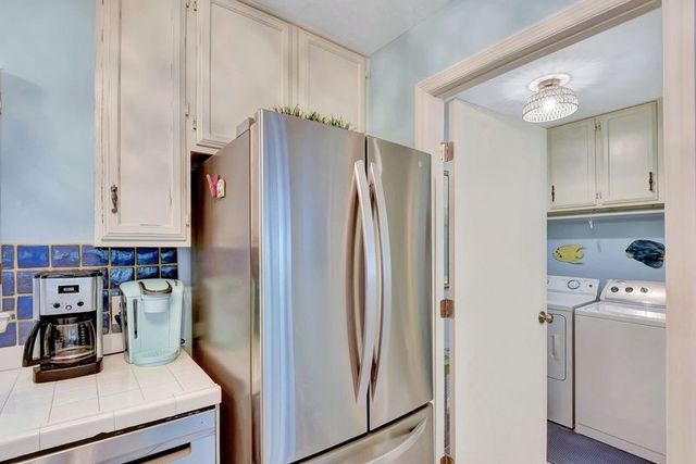 1517 Wood Ave, St Simons Island, GA 31522