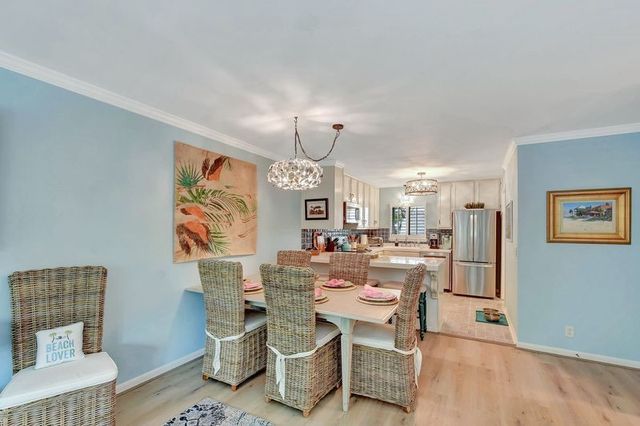 1517 Wood Ave, St Simons Island, GA 31522