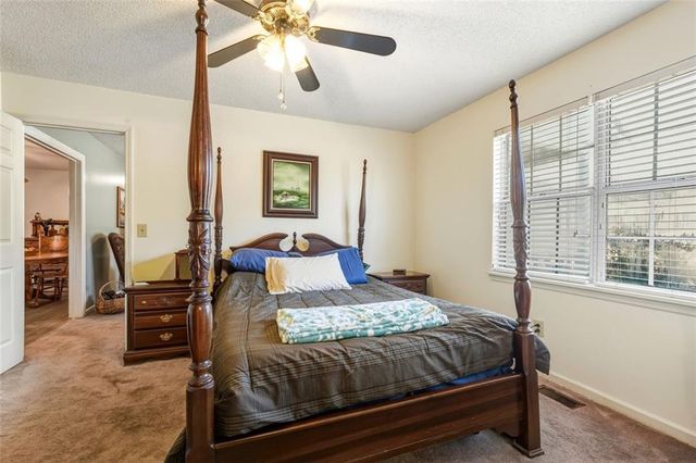 76 Baker SE Road, Cartersville, GA 30121