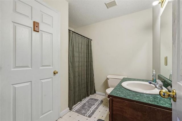 76 Baker SE Road, Cartersville, GA 30121