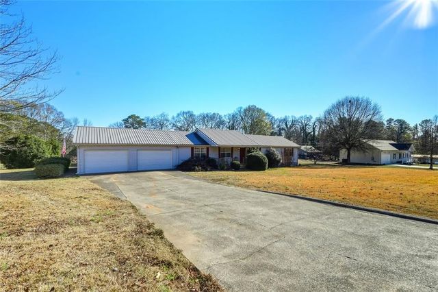 76 Baker SE Road, Cartersville, GA 30121