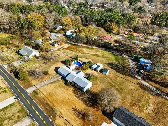 76 Baker SE Road, Cartersville, GA 30121