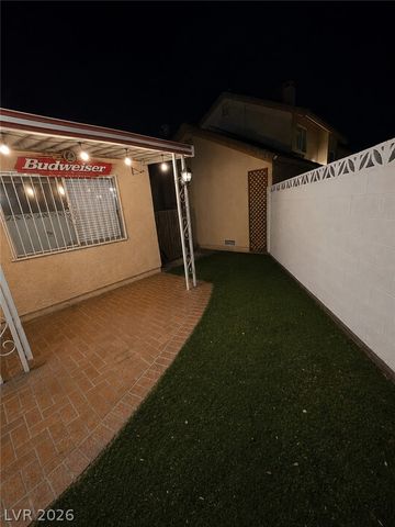 2735 Poppyseed Way, Las Vegas, NV 89142