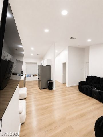 2735 Poppyseed Way, Las Vegas, NV 89142