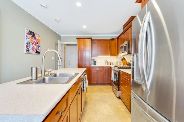 1407 Peter Pan Road, Lookout Mountain, GA 30750