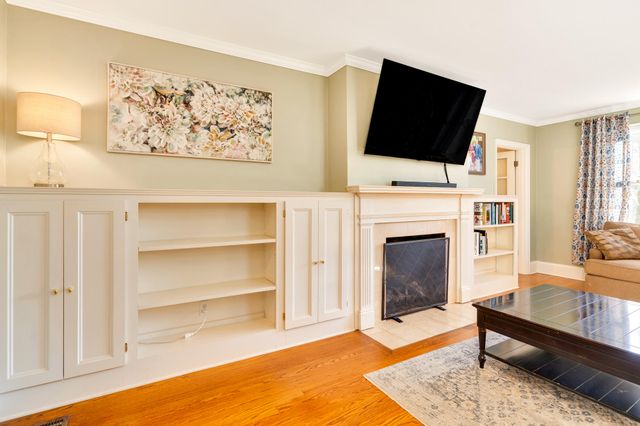 1407 Peter Pan Road, Lookout Mountain, GA 30750